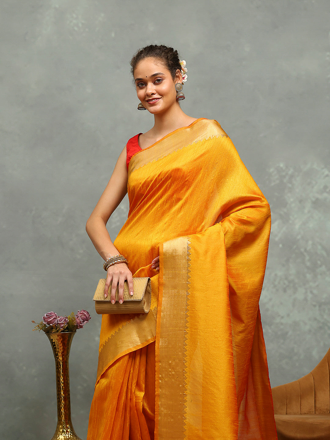Plain Art slik Saree