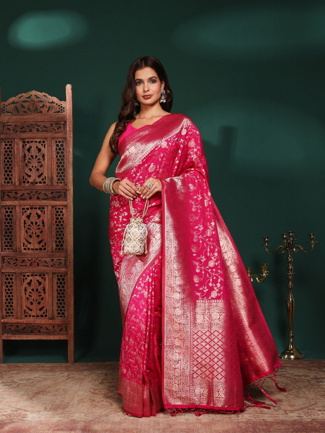 Plain Crepe Saree