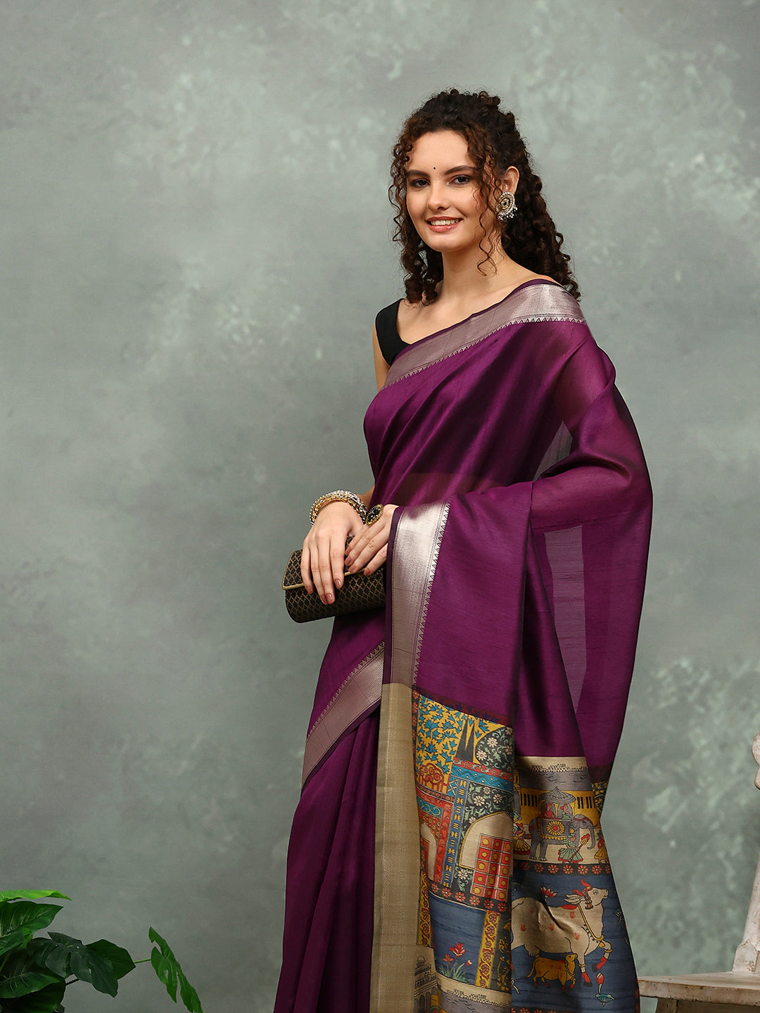 Plain Art slik Saree