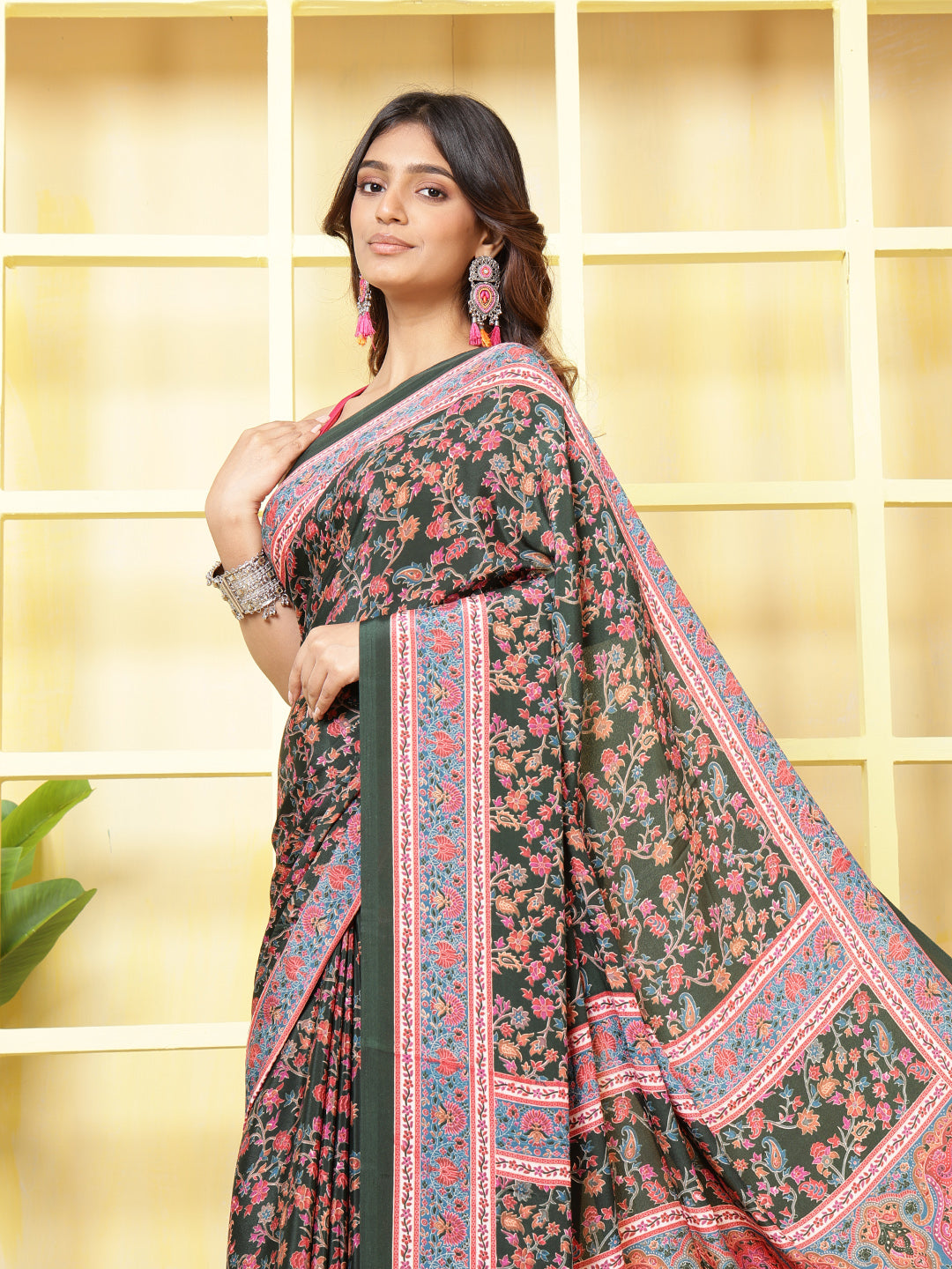 Floral Printed Crepe Saree