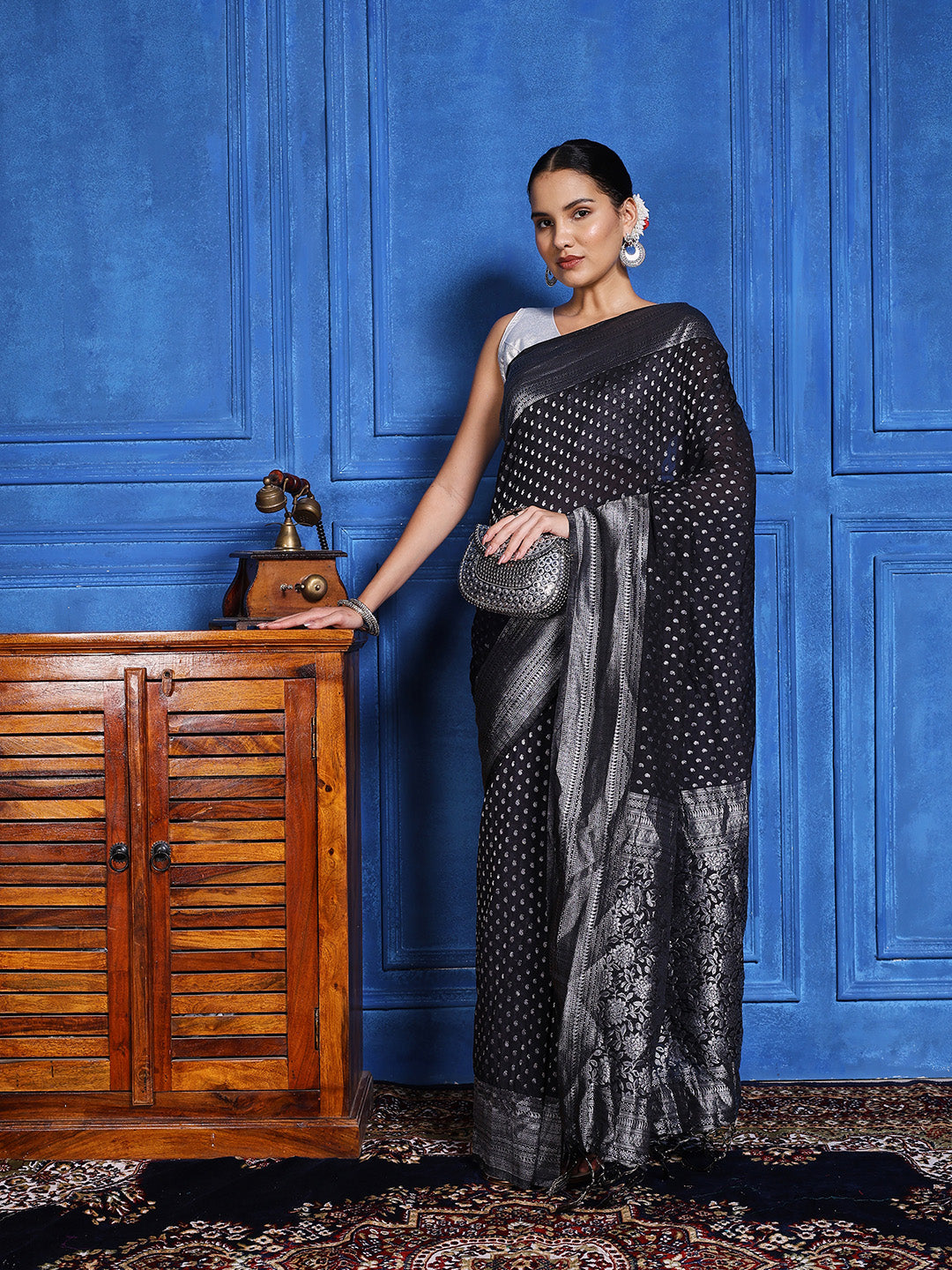 Zaari Jaal Crepe Saree