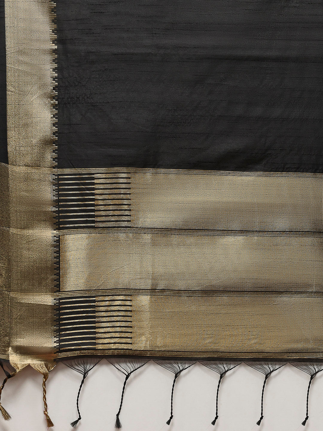 Plain Art slik Saree