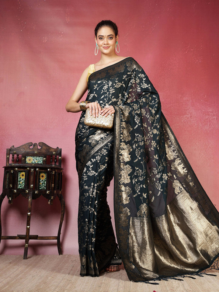 Embroidered Crepe Saree