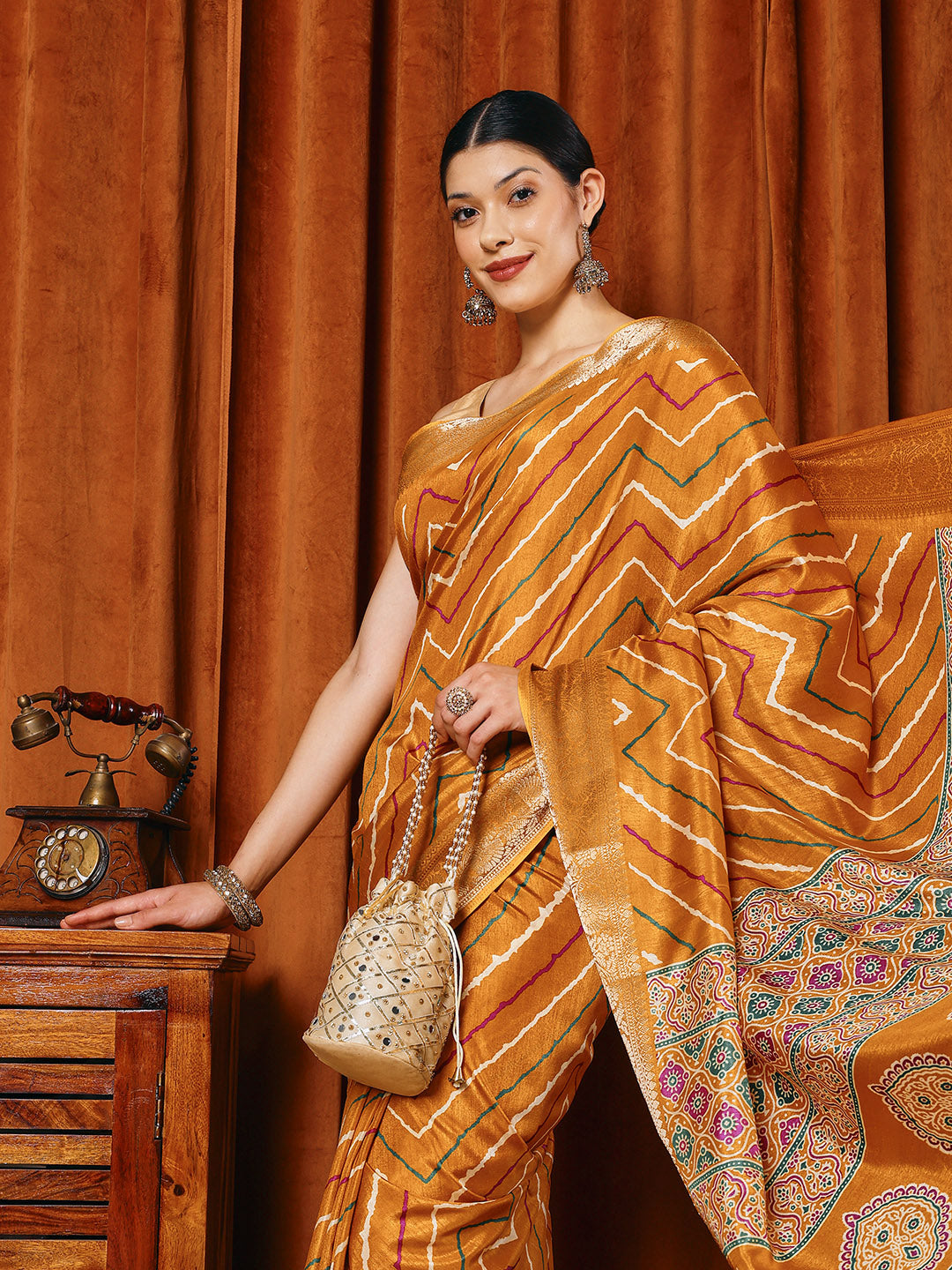 Digital Printed Art slik Saree