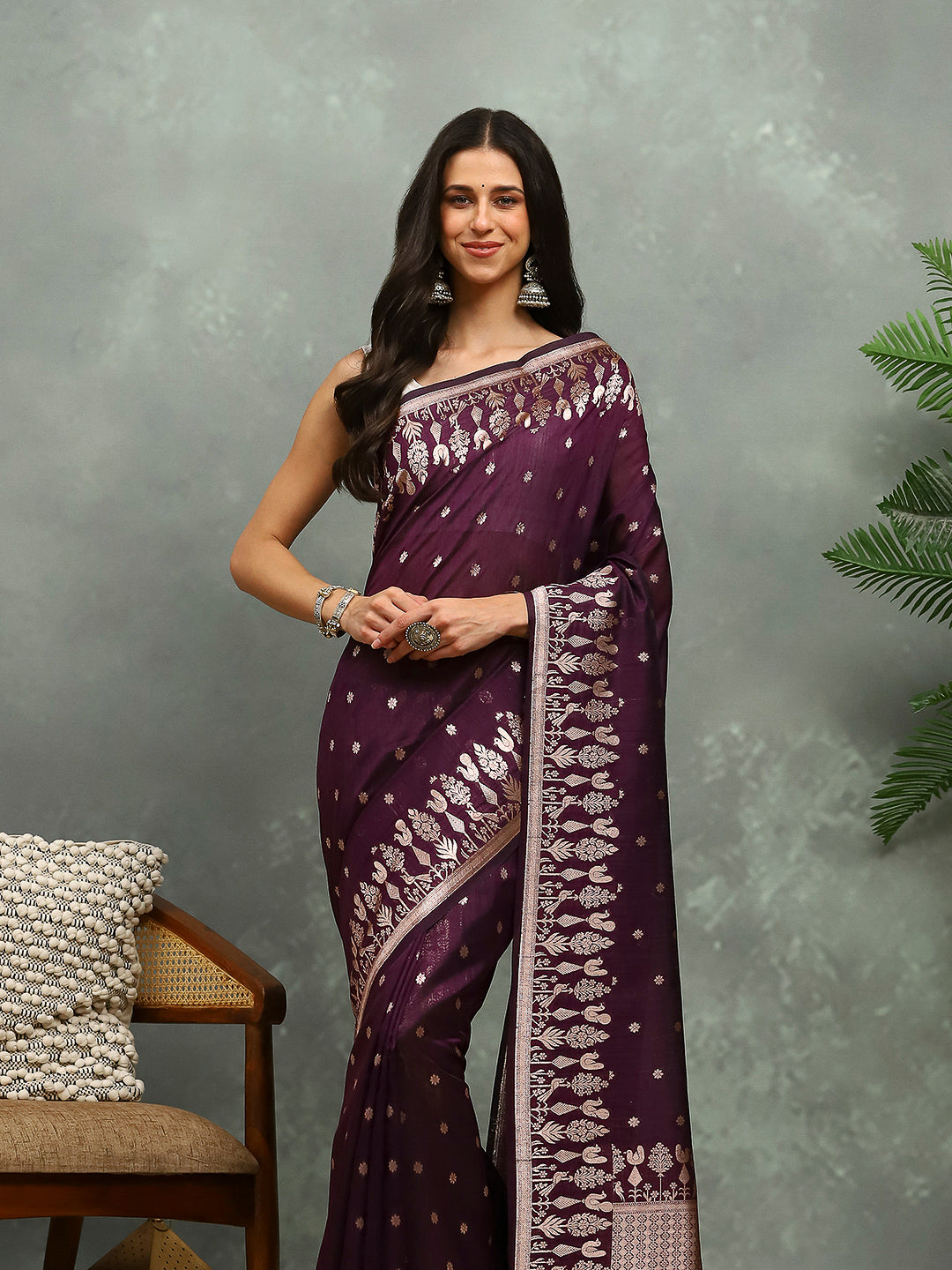 Zari Border Booti Cotton Blend Woven Saree