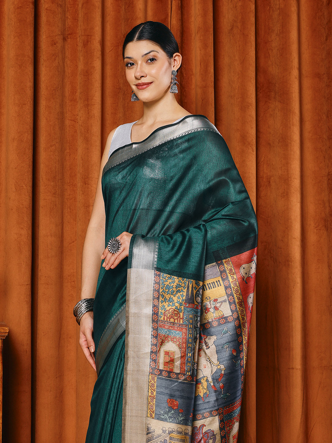 Plain Art slik Saree