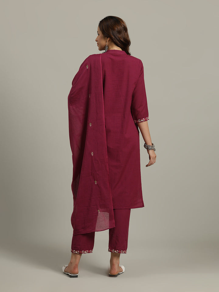 Resham Embroidered Cotton Kurta With Pants &amp; Dupatta