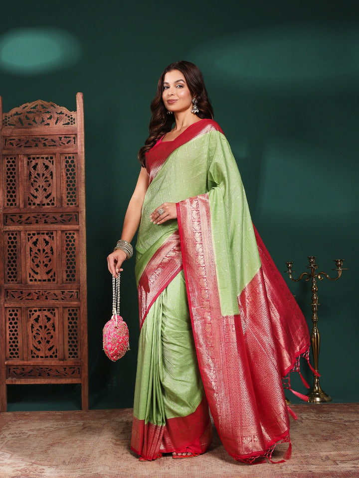 Plain Crepe Saree