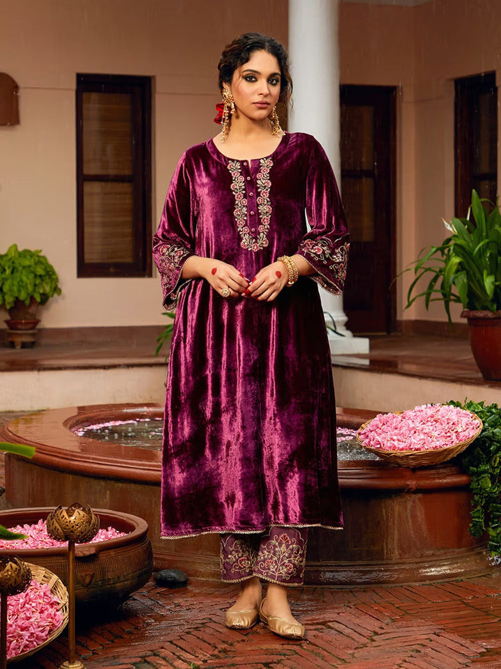 Embroidered Velvet Kurta With Pant &amp; Dupatta