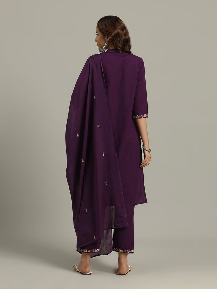 Resham Embroidered Cotton Kurta With Pants &amp; Dupatta