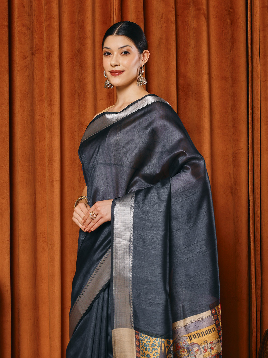 Plain Art slik Saree