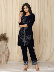 Zari Neck Embroidered Velvet Kurta With Pants