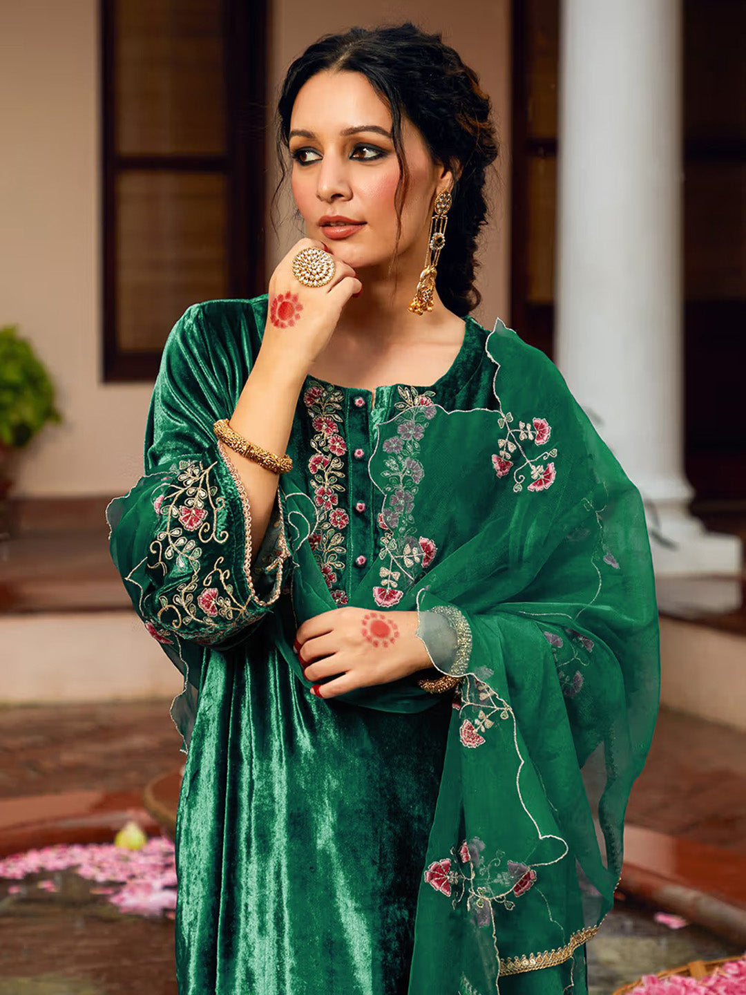 Embroidered Velvet Kurta With Pant &amp; Dupatta