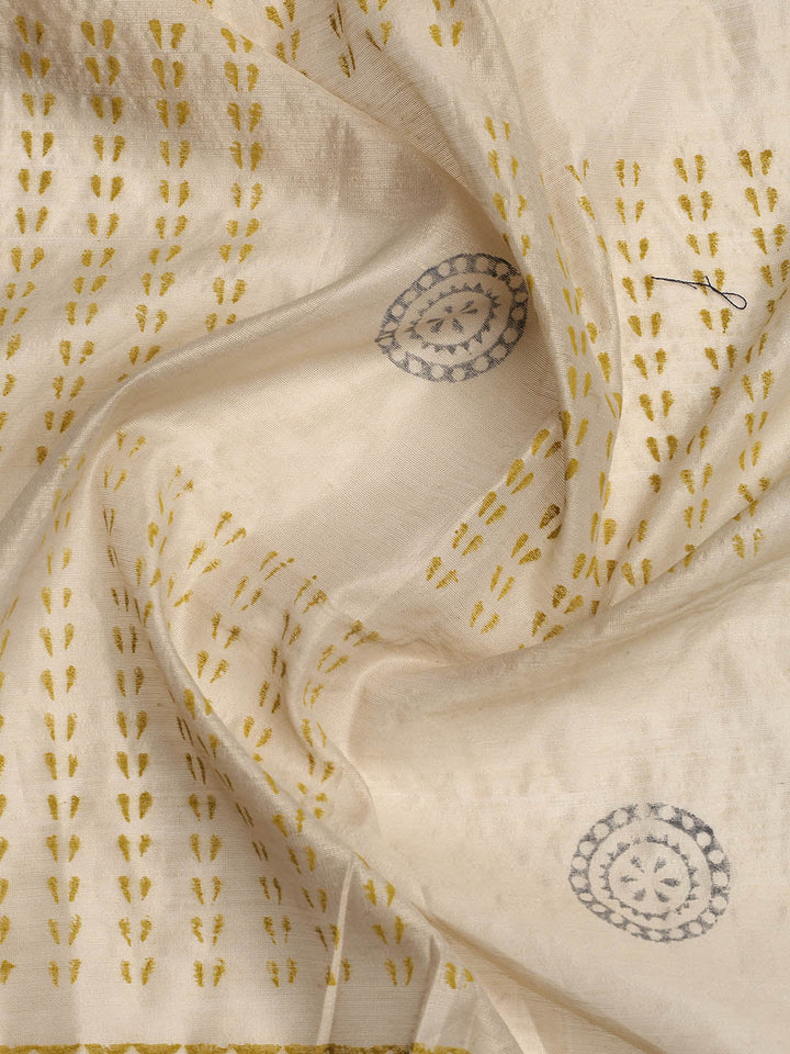 Neck Embroidered Cotton Blend Unstitched Suit With Dupatta