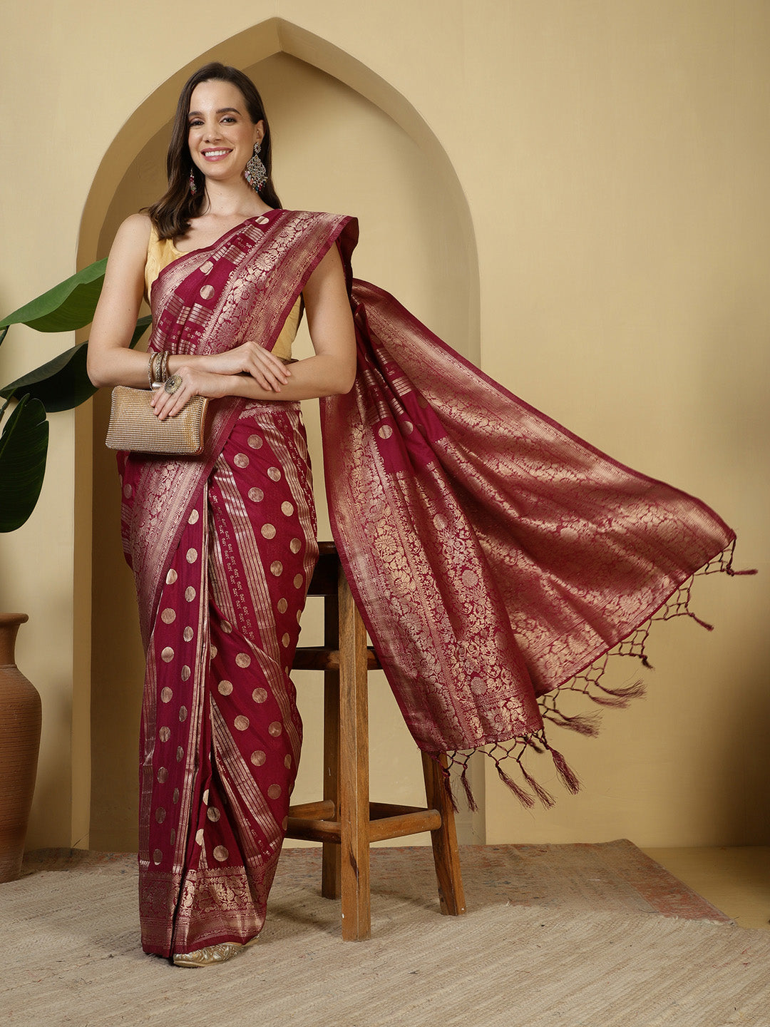 Zaari Jaal Crepe Saree