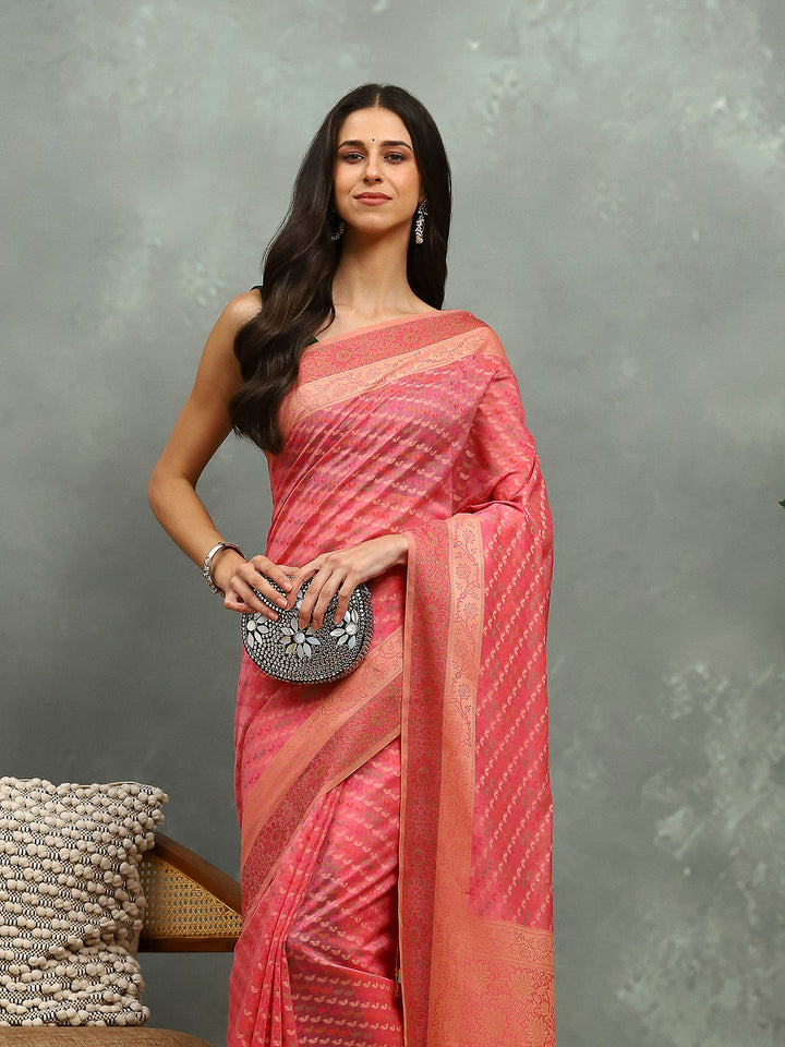 Resham Woven Design Cotton Blend Woven Saree