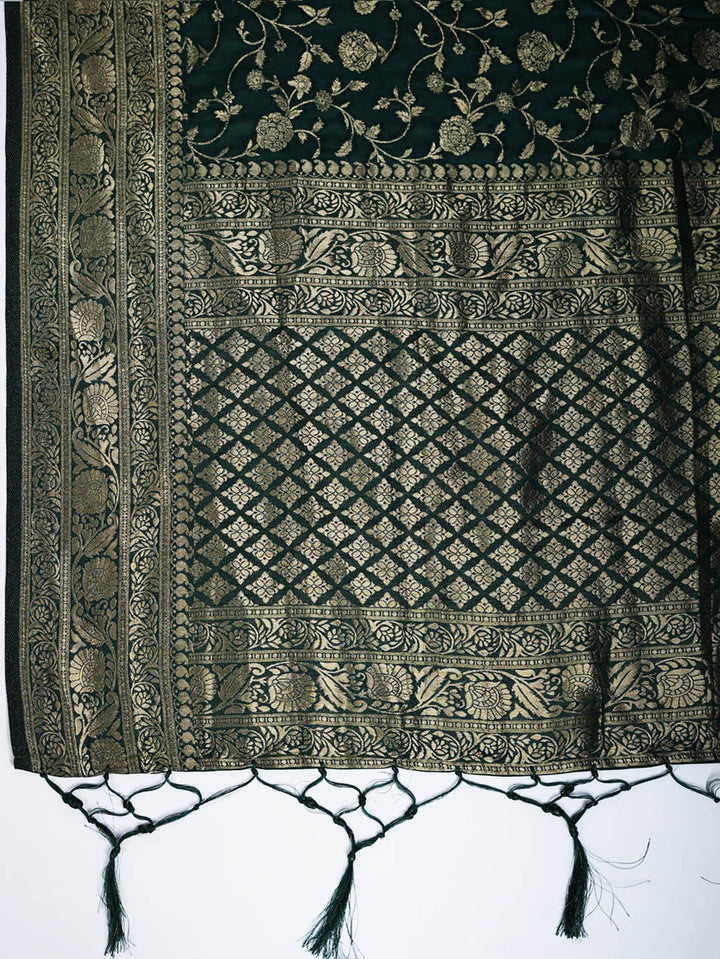 Plain Crepe Saree