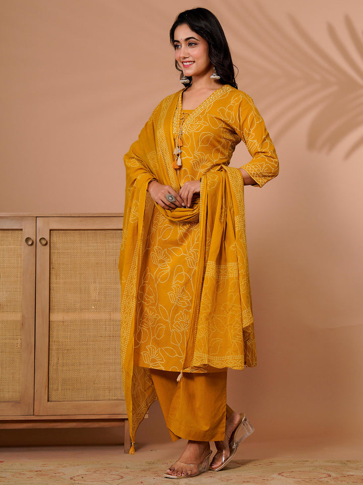 Yellow Cotton Blend Printed Straight Suit Set
