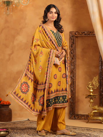 Printed Muslin Kurta With Pants & Dupatta