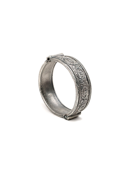 Silver Oxidized Bangle