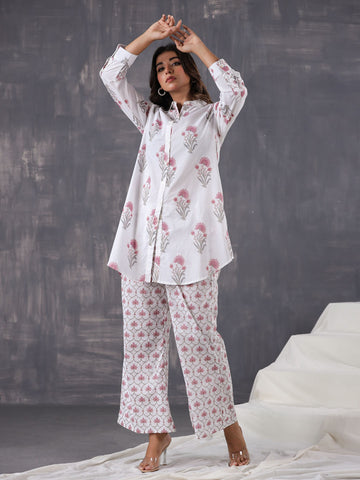 Floral Printed Cotton Blend  Kurta With Pants