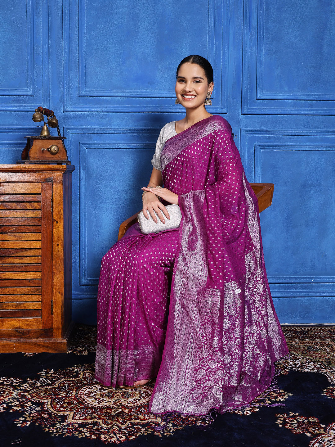Zaari Jaal Crepe Saree
