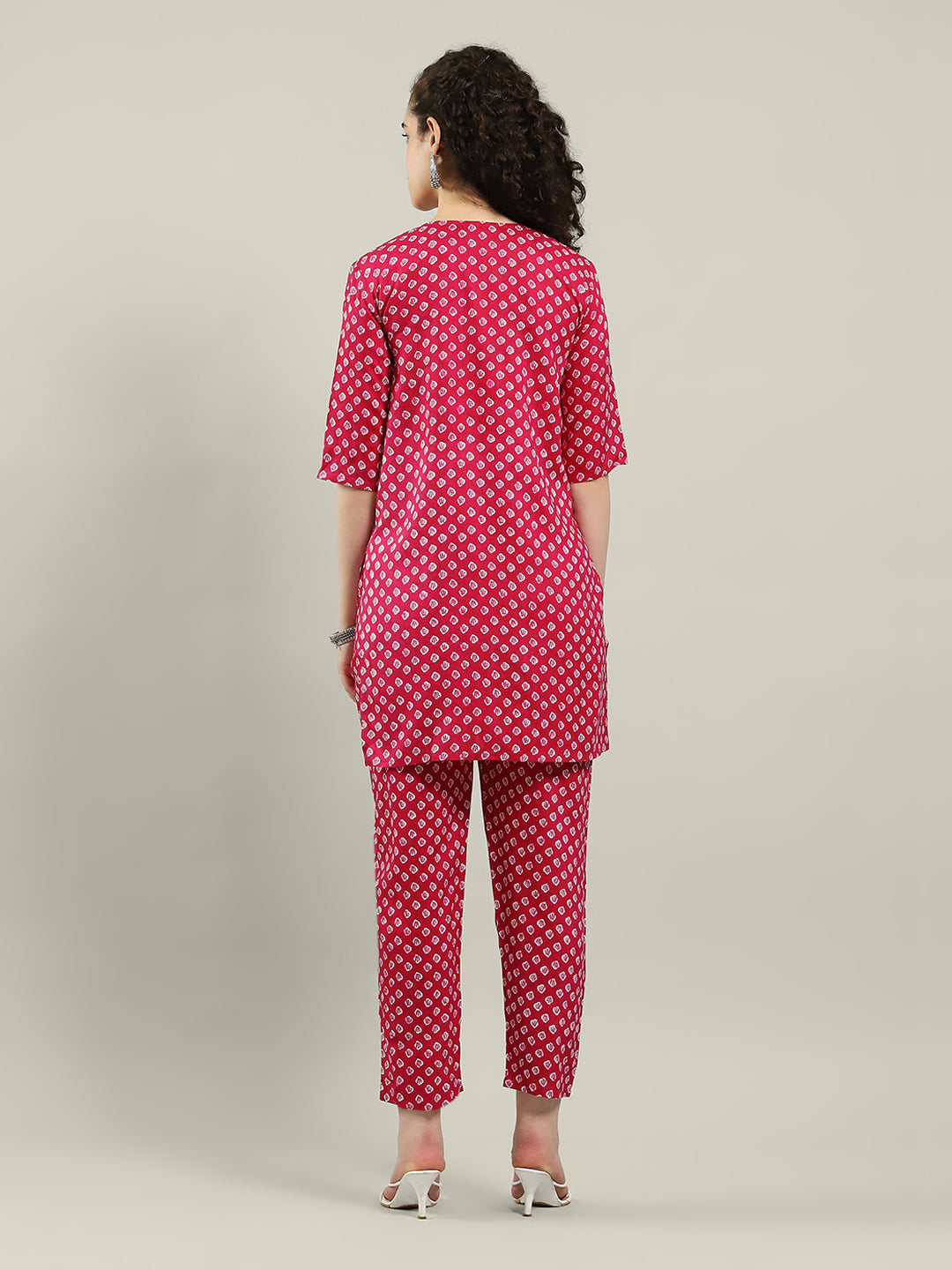 Printed Cotton Blend Kurta & Pants