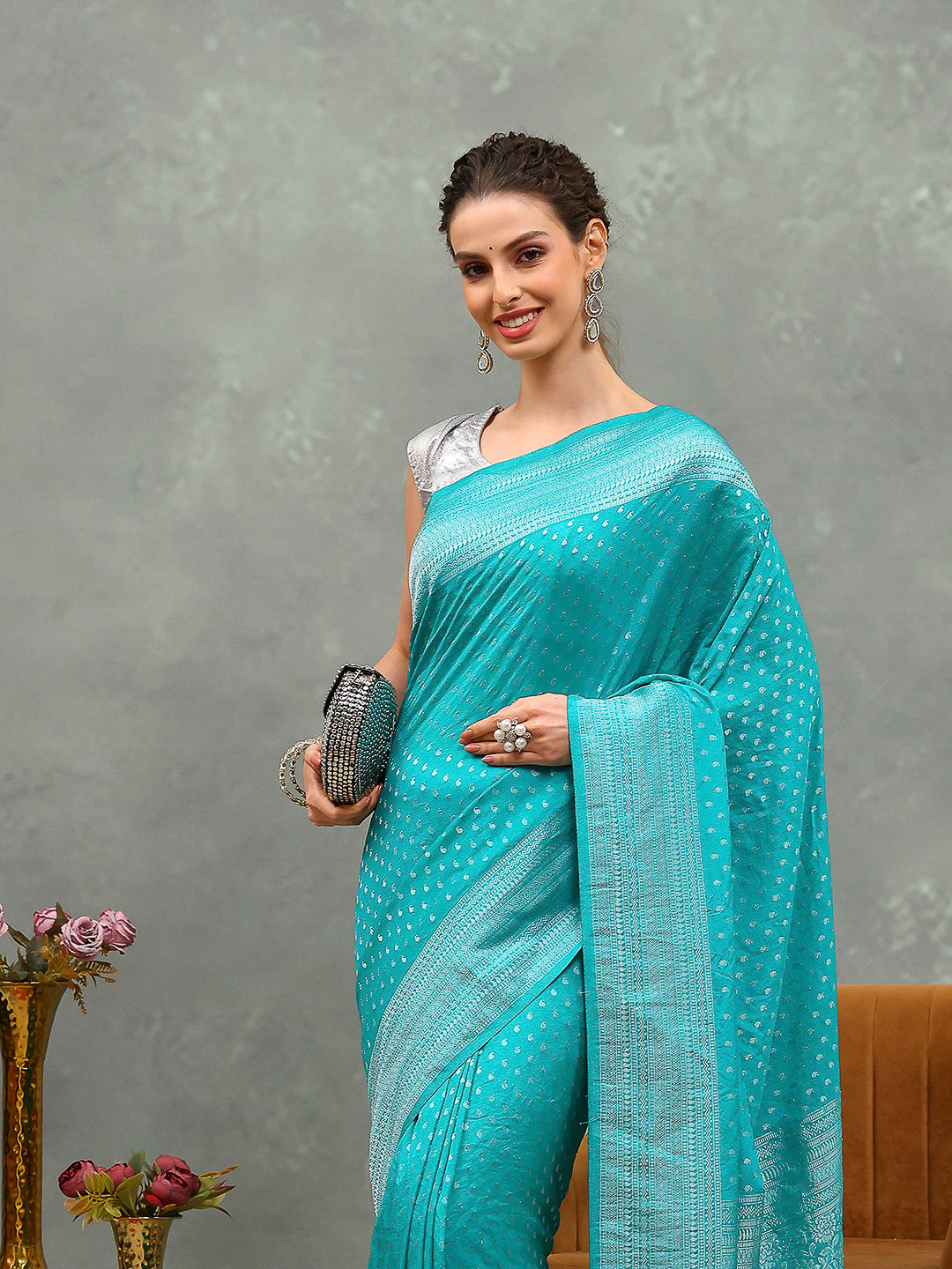 Zaari Jaal Crepe Saree