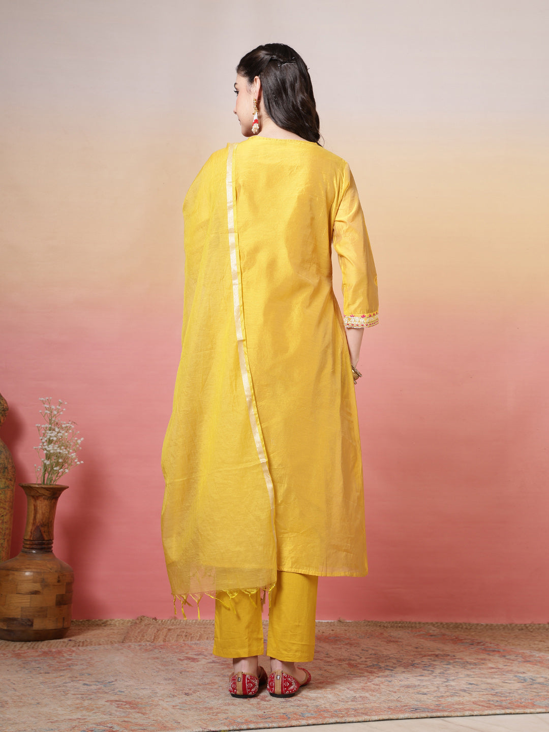 Embroidered Chanderi Kurta With Pant &amp; Dupatta