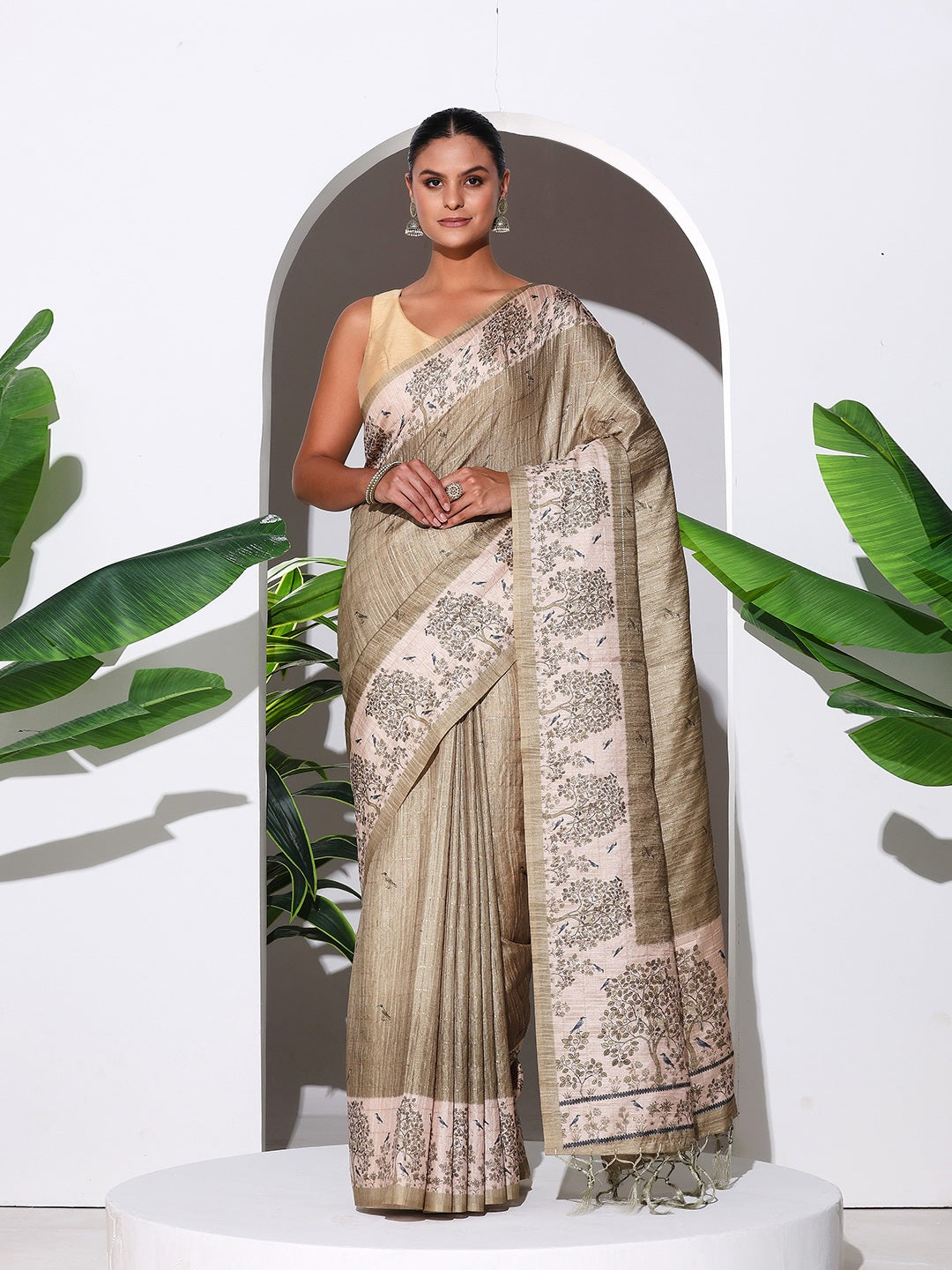 Floral Printed Tussar Silk Saree