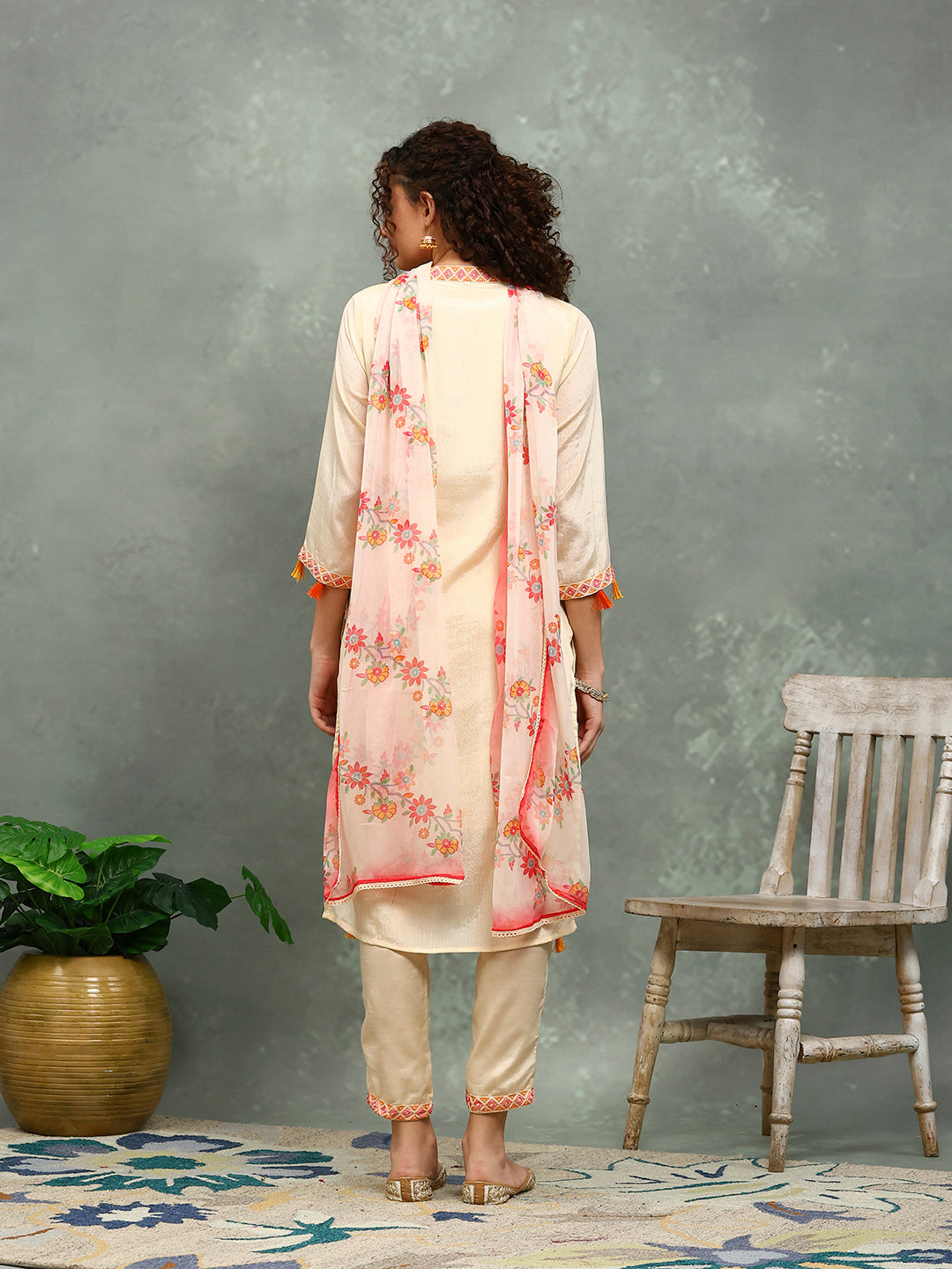 Resham Work Crepe Kurta With Pants &amp; Dupatta