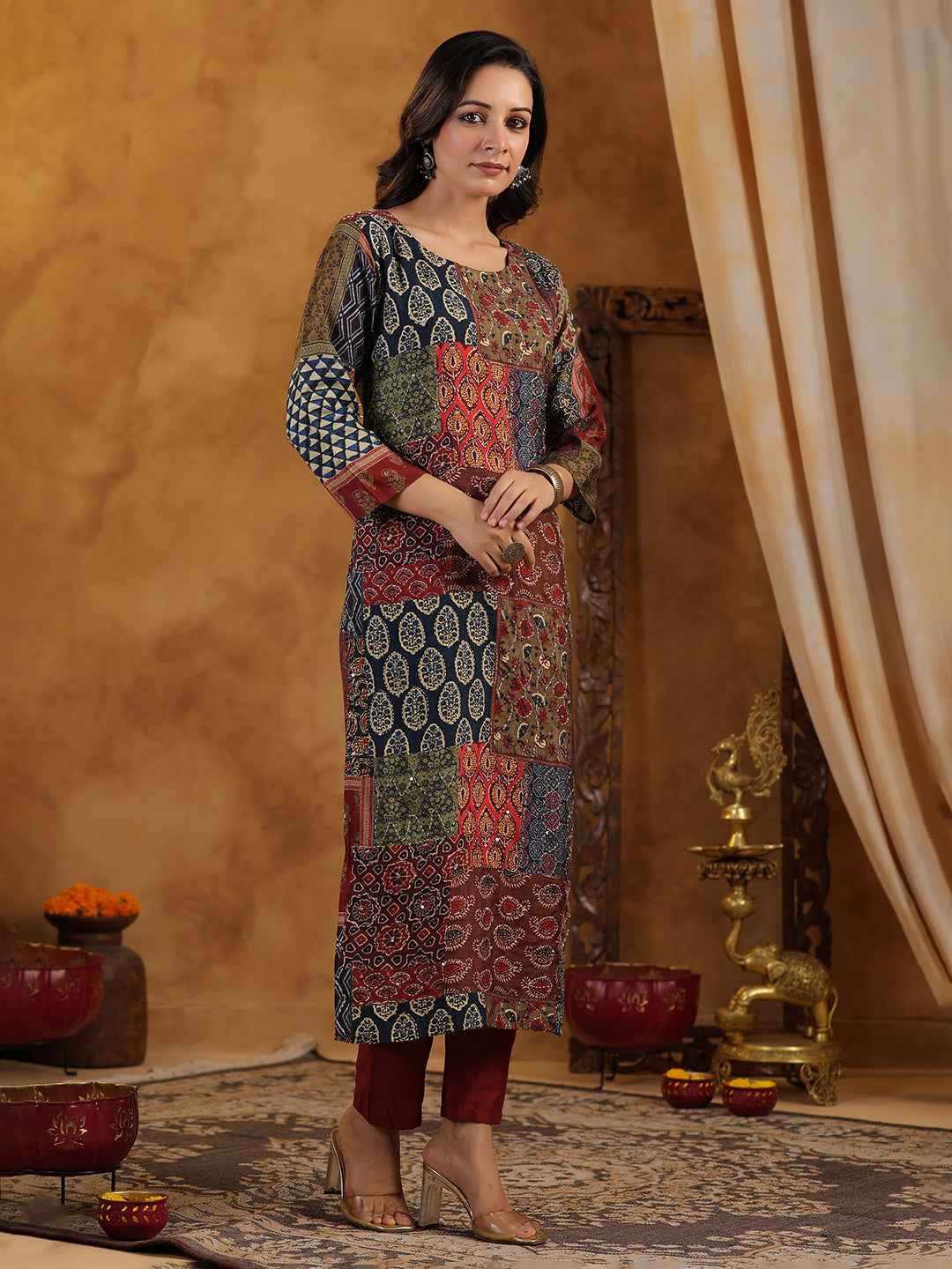 Printed Cotton Blend Kurta With Pants