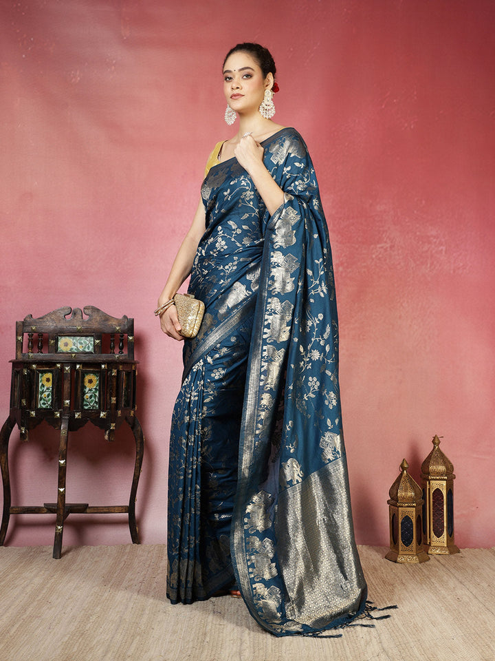 Embroidered Crepe Saree