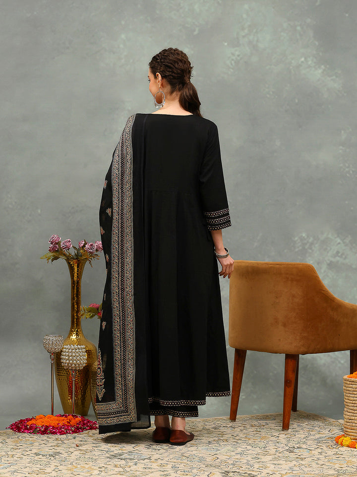 Embroidered Cotton Kurta With Pants &amp; Dupatta