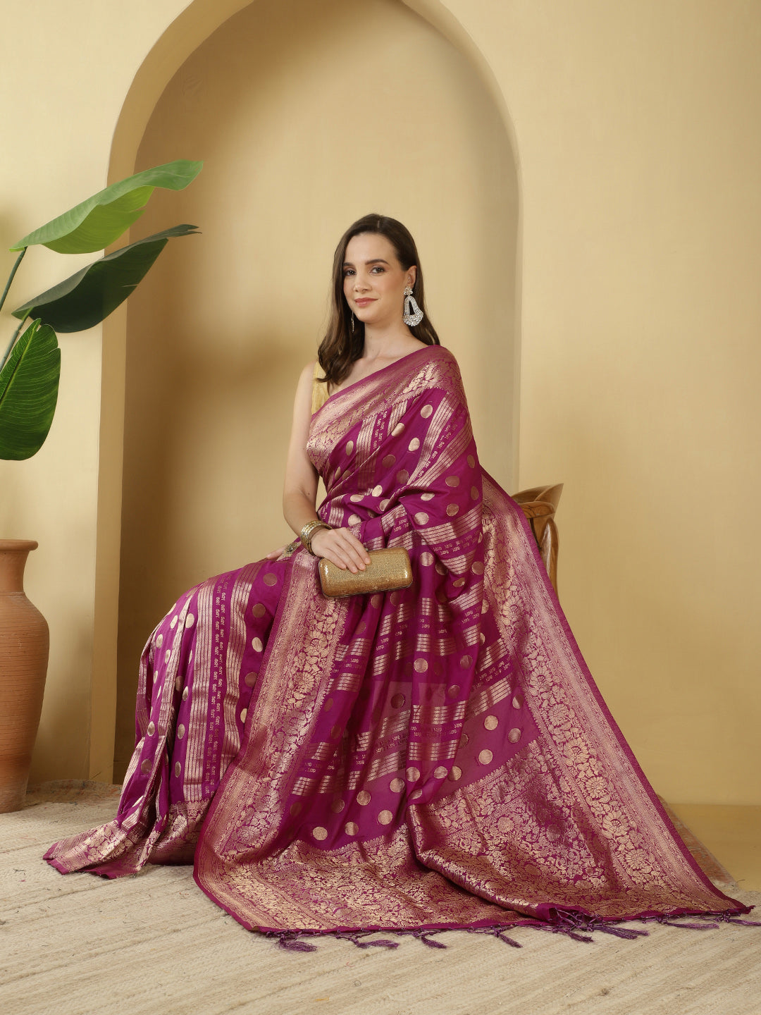 Zaari Jaal Crepe Saree