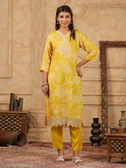 Printed Muslin Kurta With Pants & Dupatta