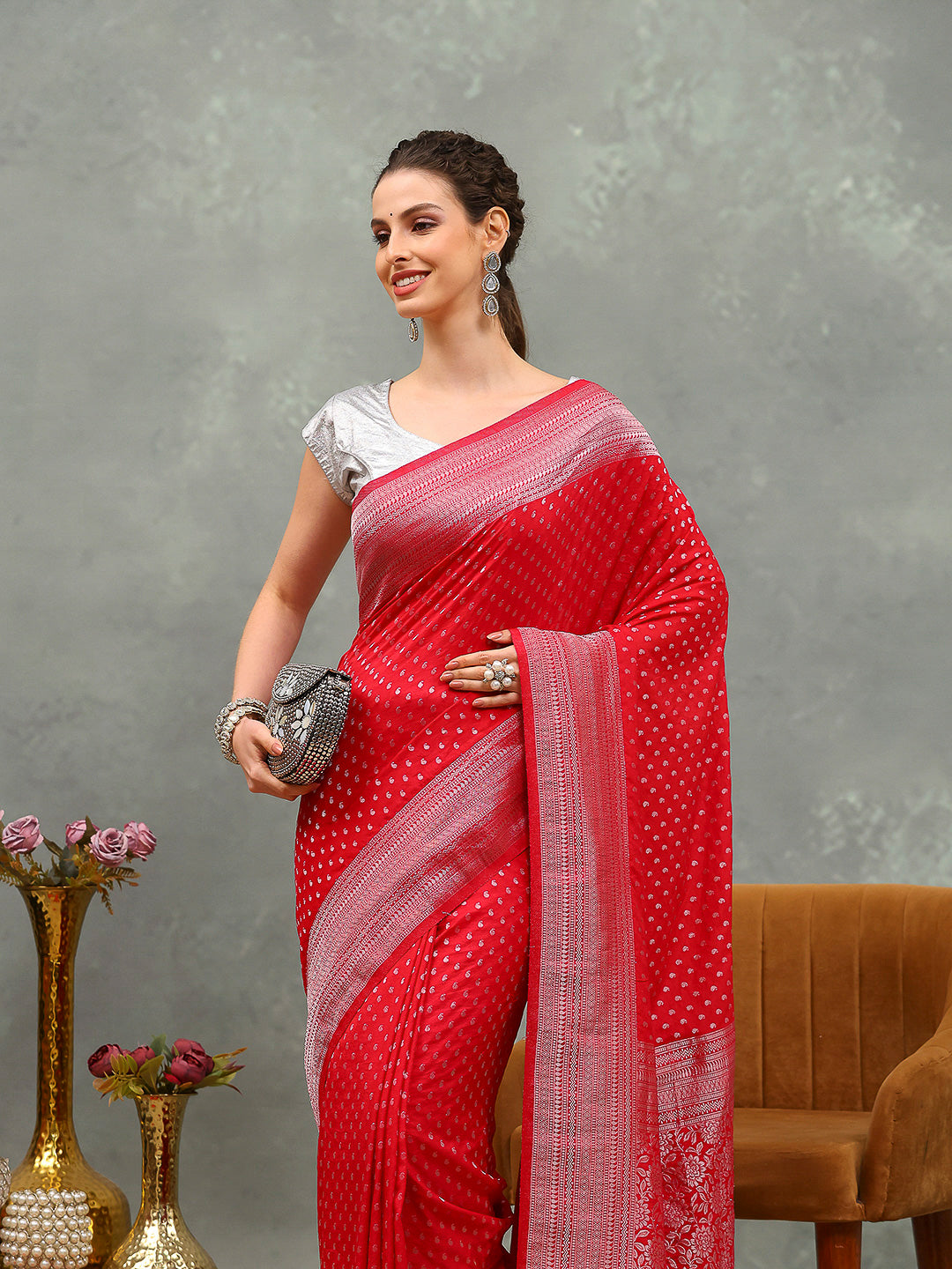 Zaari Jaal Crepe Saree