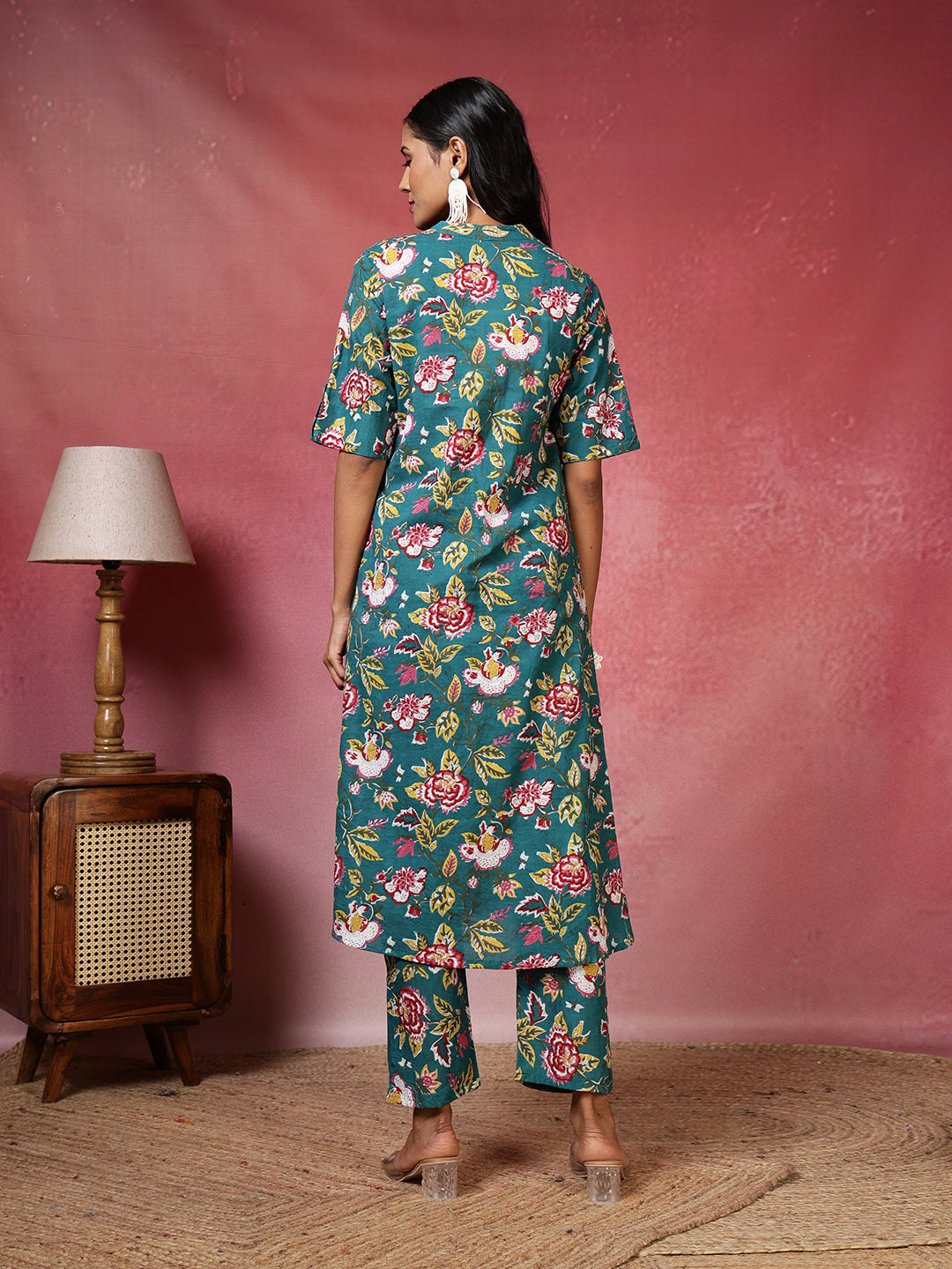 Printed Cotton Blend Kurta With Pants