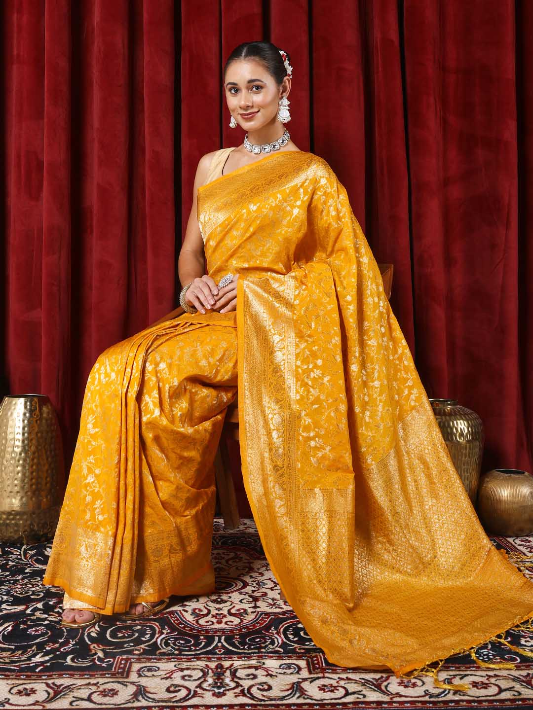 Zaari Jaal Woven Crepe Saree