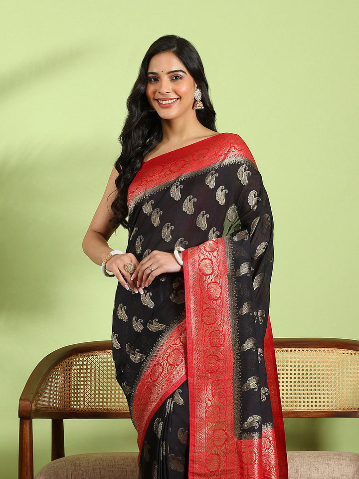 Plain Crepe Saree