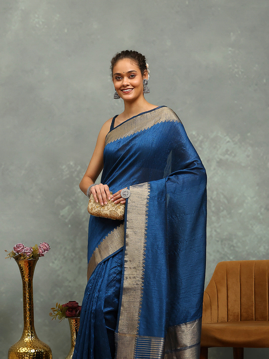 Plain Art slik Saree