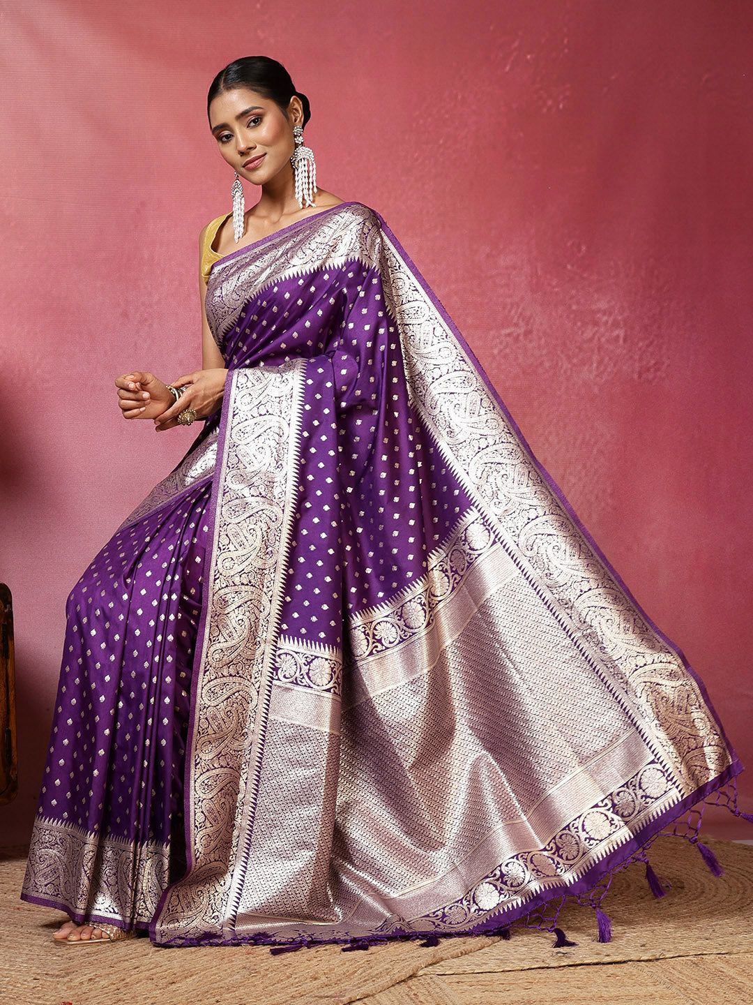 Zari Jaal Art Silk Woven Saree