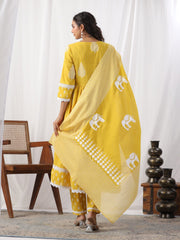 Printed Cotton Kurta With Pants & Dupatta With Bag