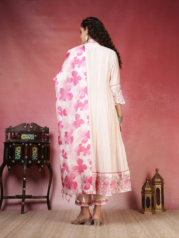 Embroidered Chanderi Kurta With Pant &amp; Dupatta