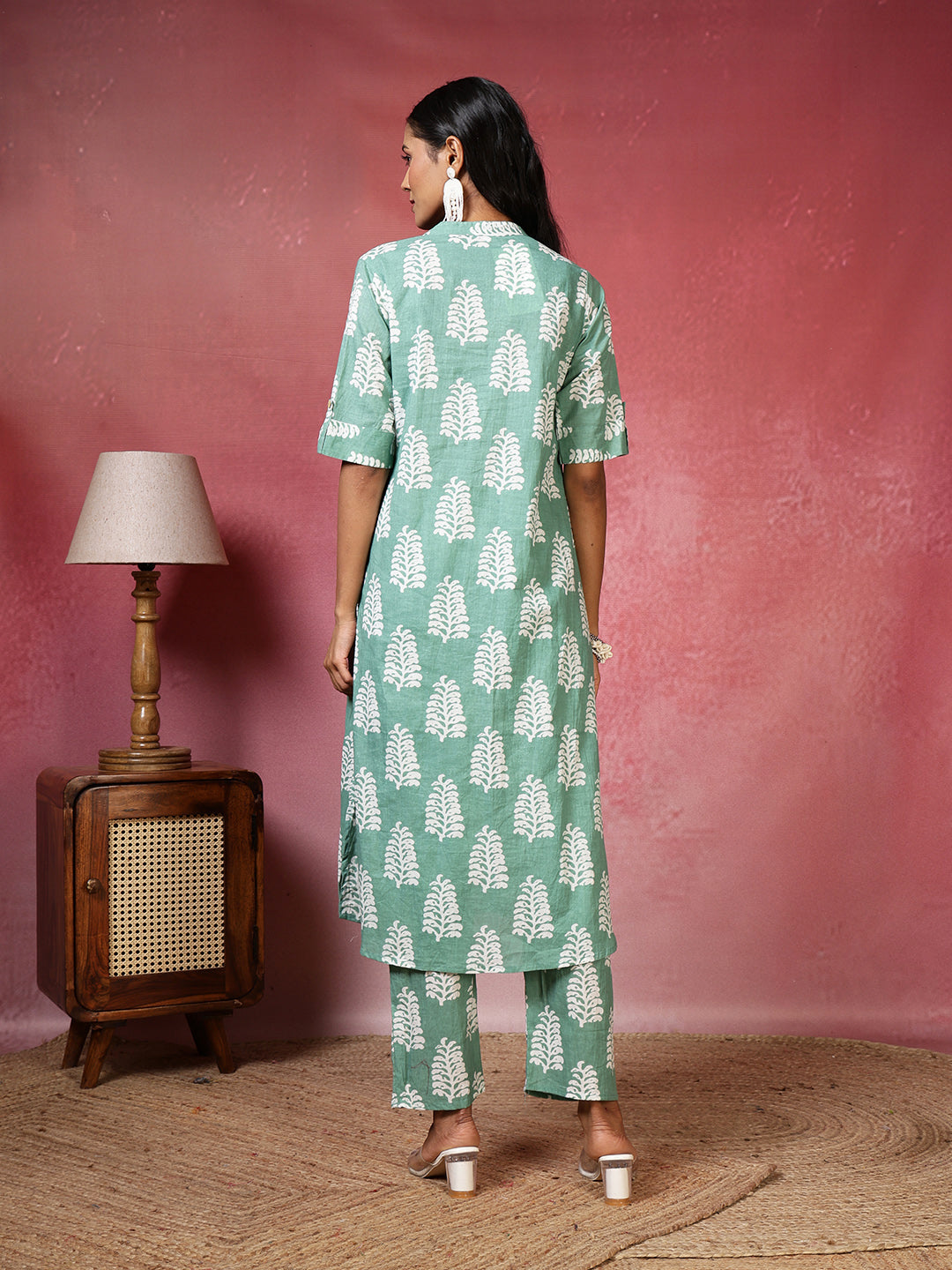 Printed Cotton Blend Kurta With Pants