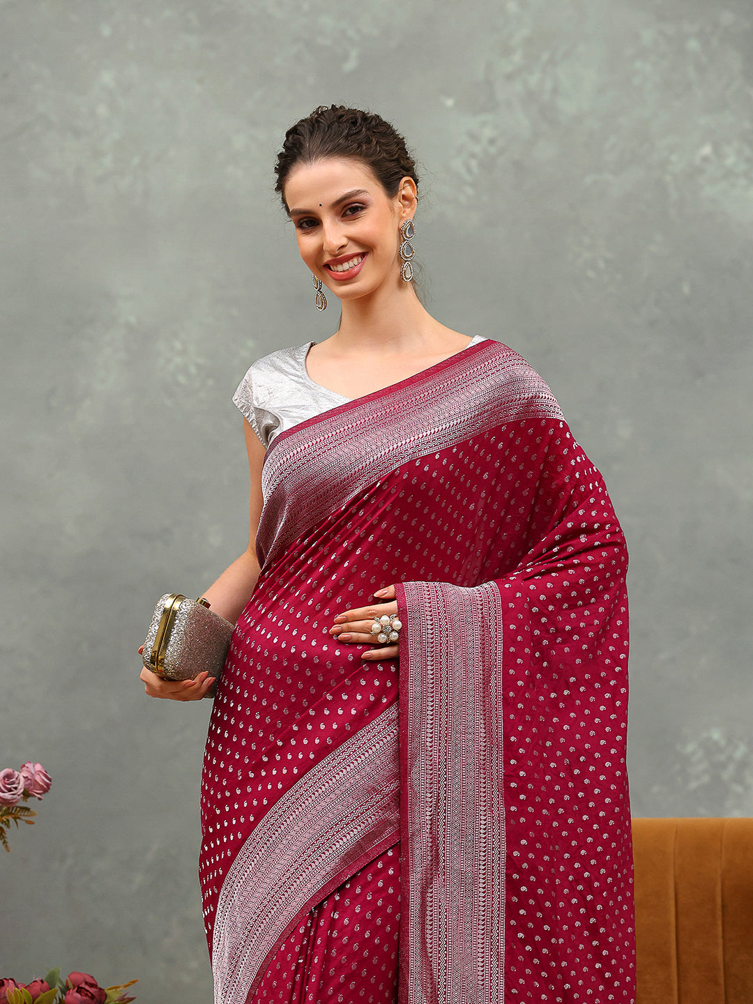 Zaari Jaal Crepe Saree