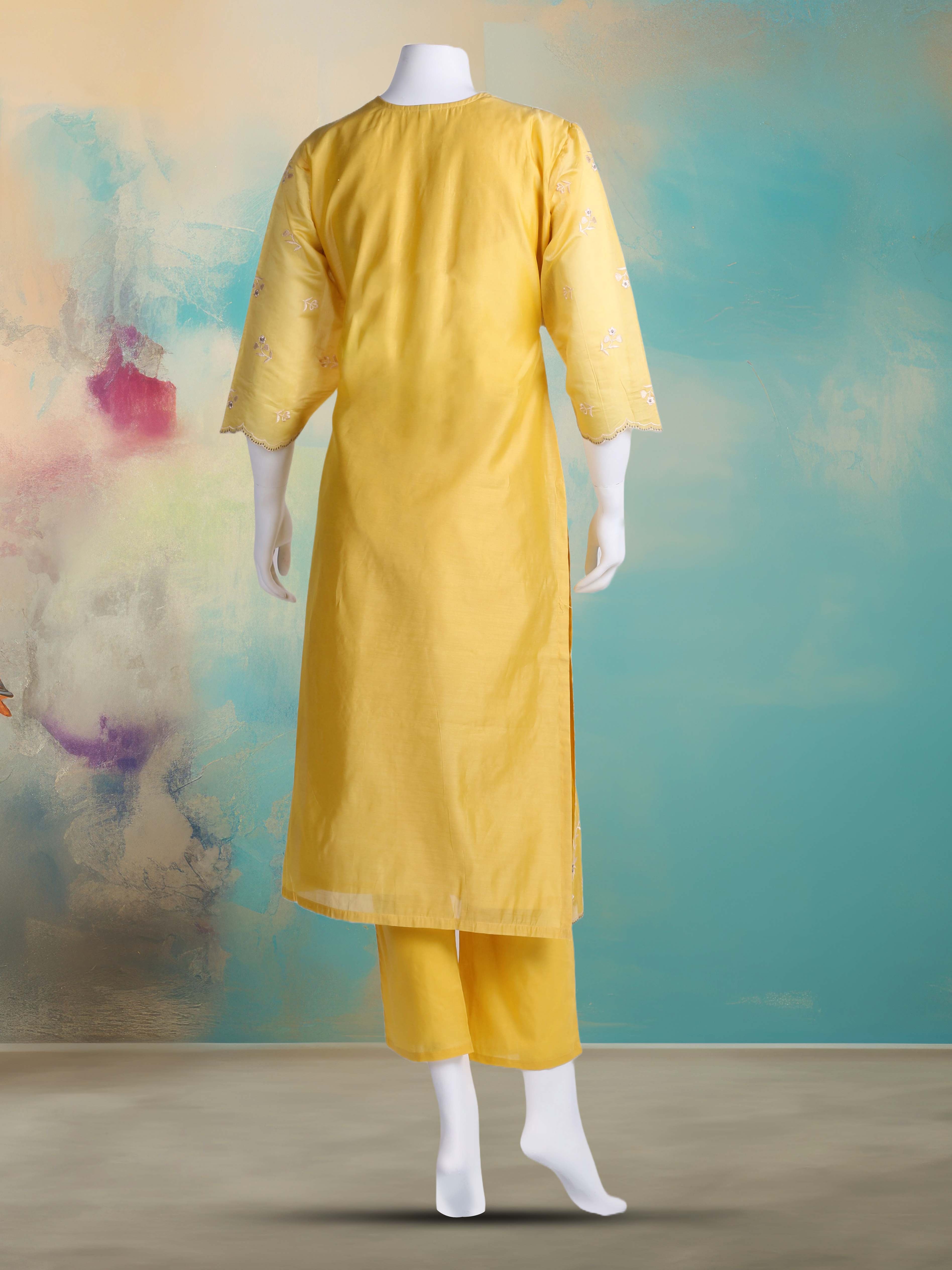 Embroidered Chanderi Kurta With Pant & Dupatta