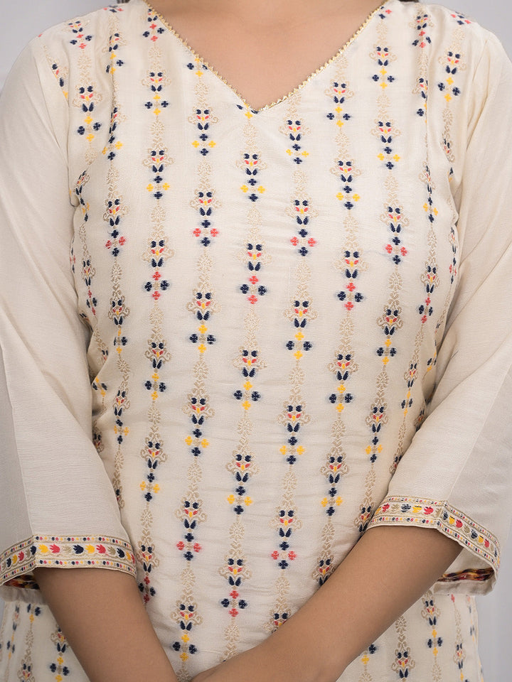 Embroidered Chanderi Kurta With Pants &amp; Dupatta