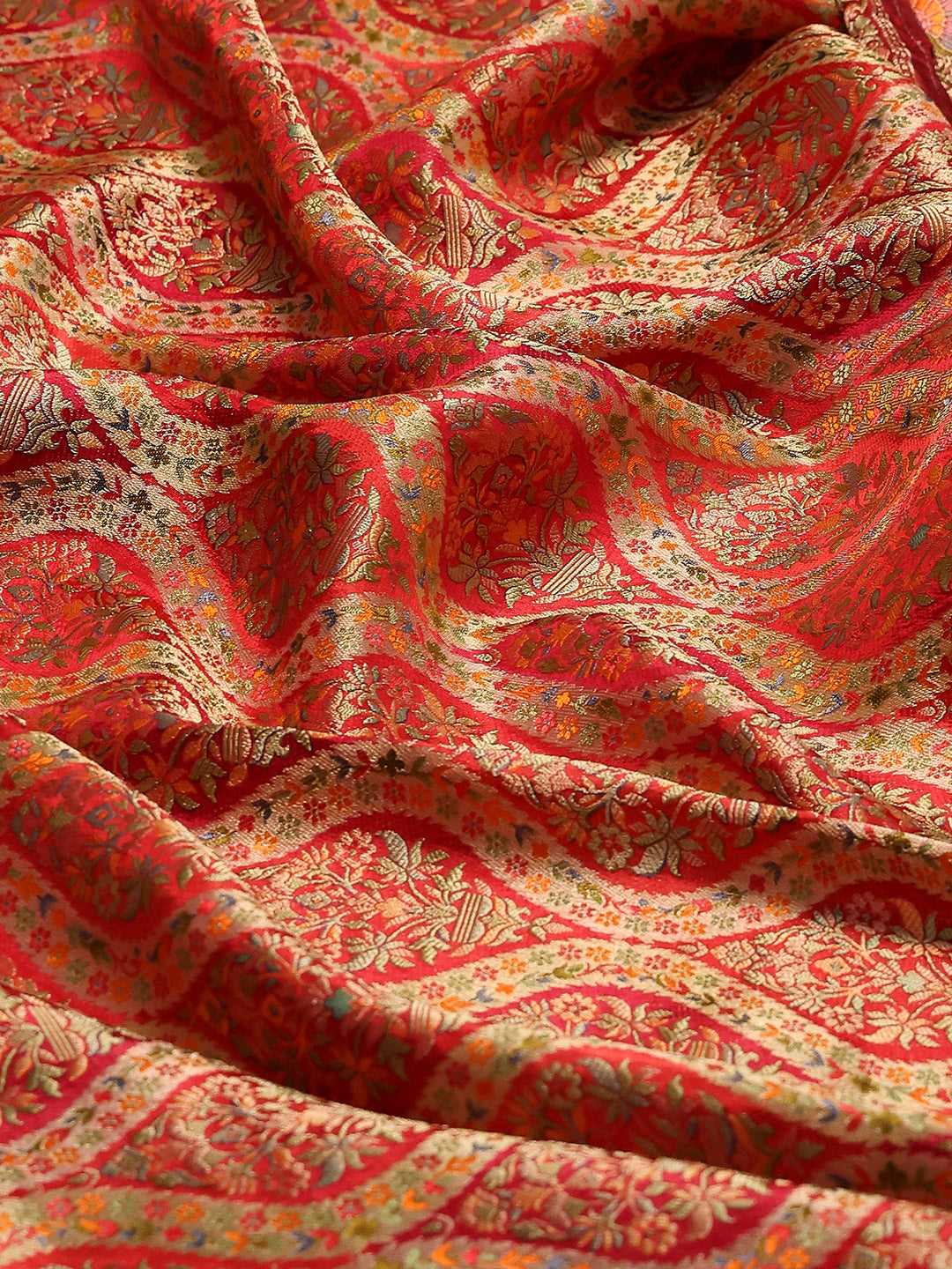 Zari Jaal Georgette Woven Saree