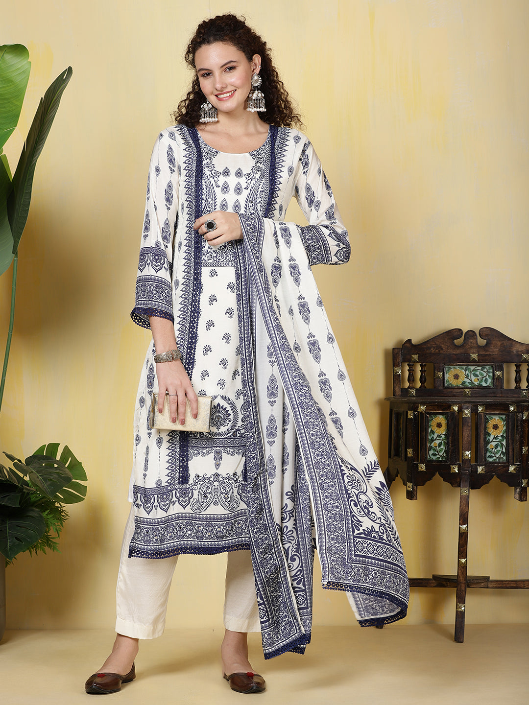 Printed Muslin Kurta With Pants & Dupatta
